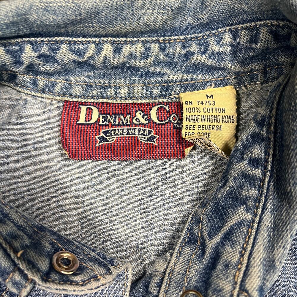 Vintage Denim & Co Shirt Womens Medium Blue Denim Snap Cropped HONG KONG 90s - Picture 6 of 8